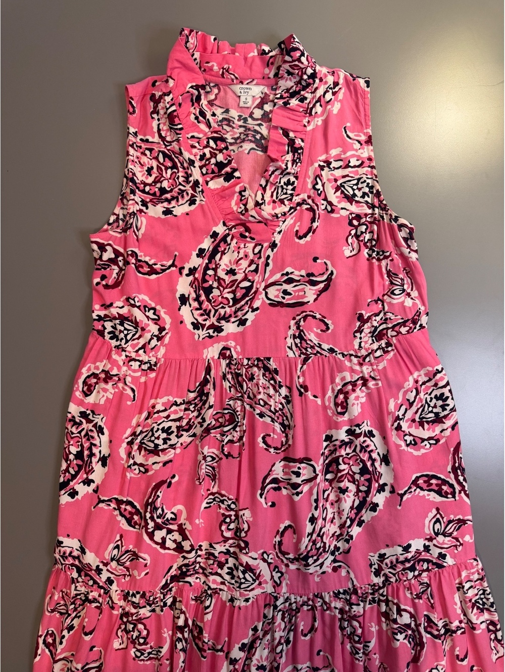 Crown & Ivy Women's Sleeveless Pink Paisley Maxi Dress Size Small